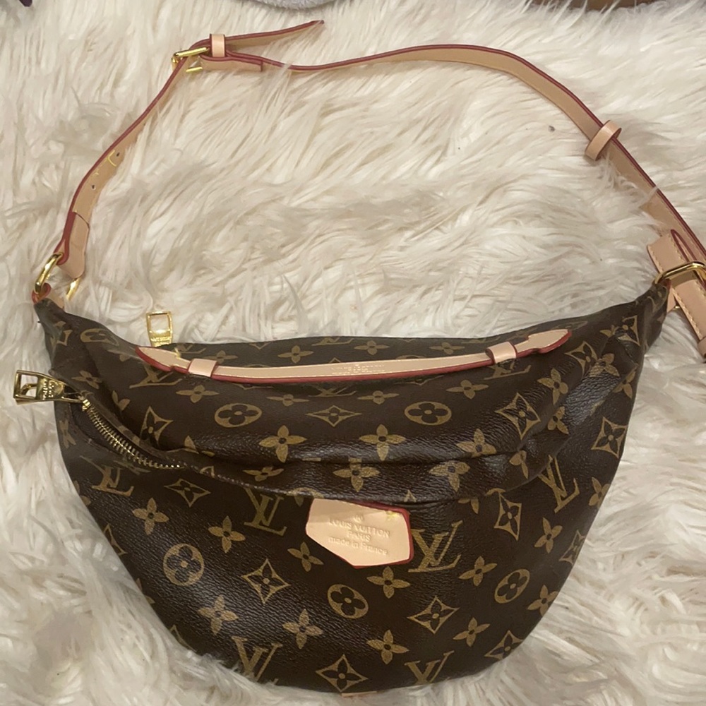 LEATHER MONOGRAM BUMBAG TAN AND BROWN